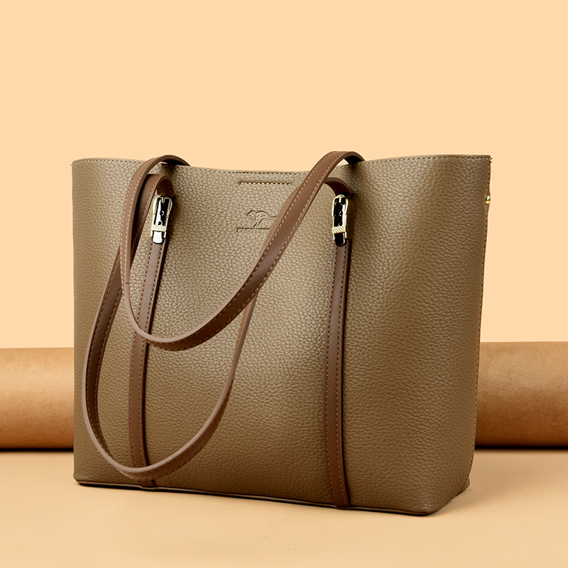 正品专柜软皮大容量菜篮子斜挎包单肩包女新款时尚托特包大送通勤