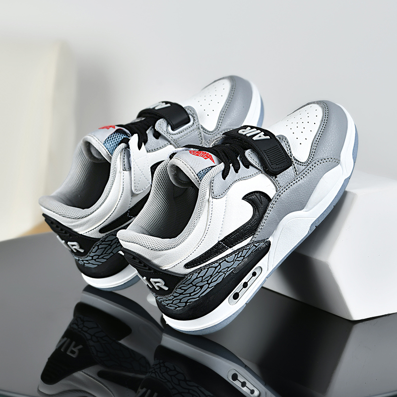 GEEPOOAJ板鞋儿童运动鞋2025新篮球鞋中大童休闲皮面防滑男童鞋子