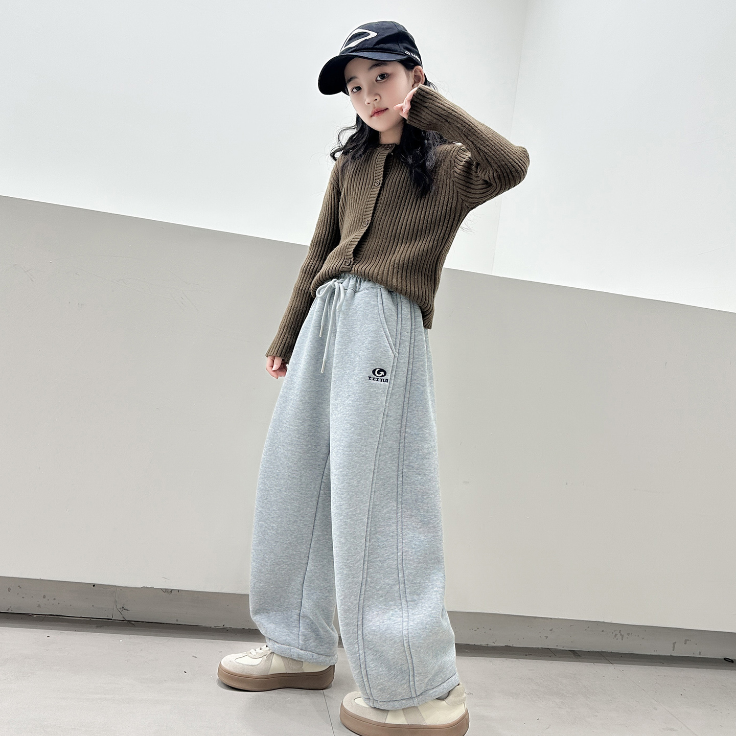 儿童冬装大女童装加绒灰色裤子一体绒秋冬款运动卫裤冬季6-12岁15