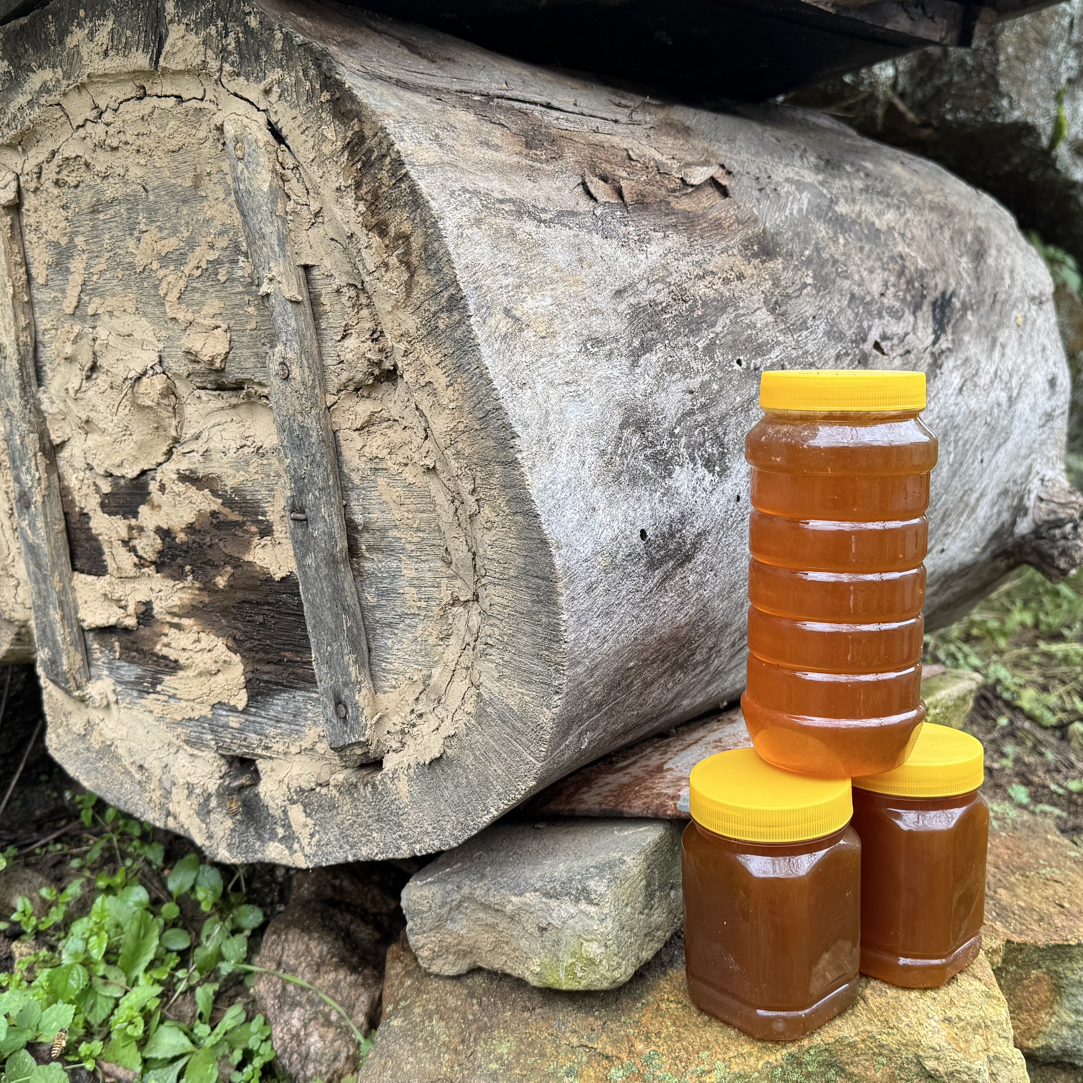 伏牛山深山纯正百花蜜农家自产成熟土蜂蜜