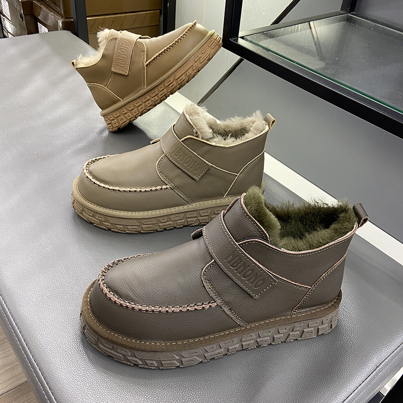 【米格格女鞋】冬季2025荔枝纹头层牛皮全羊毛一体丑萌面包鞋魔术贴