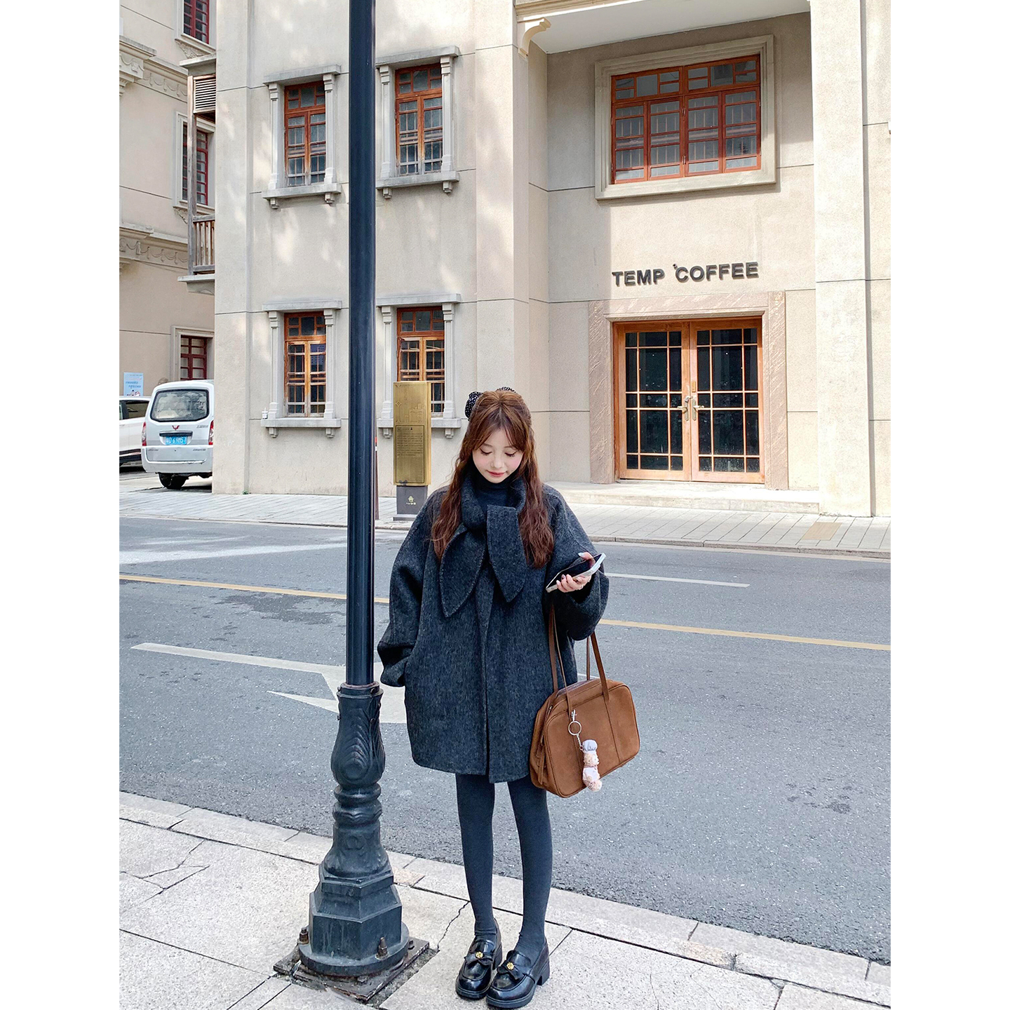 设计感深灰色兔耳领毛呢外套女2025年新款宽松休闲中长款呢子大衣