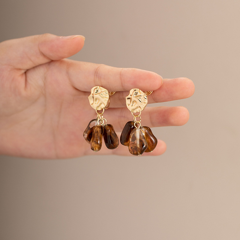 铜合金树脂耳饰 新款树脂吊坠耳环美拉德风金属几何新中式耳夹女