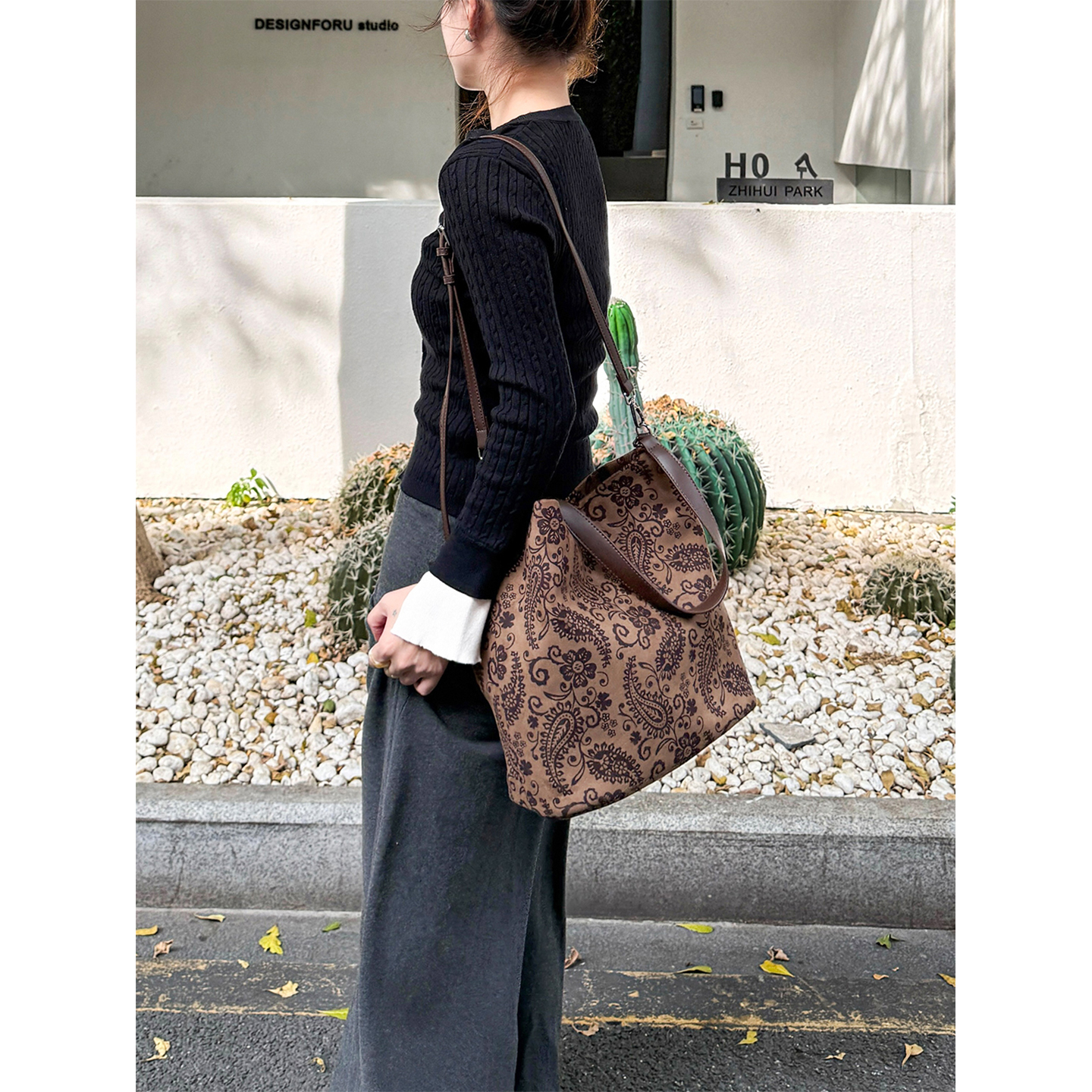 BYZZ秋冬新款小众时尚单肩腋下包复古腰果花大容量托特包斜挎包女