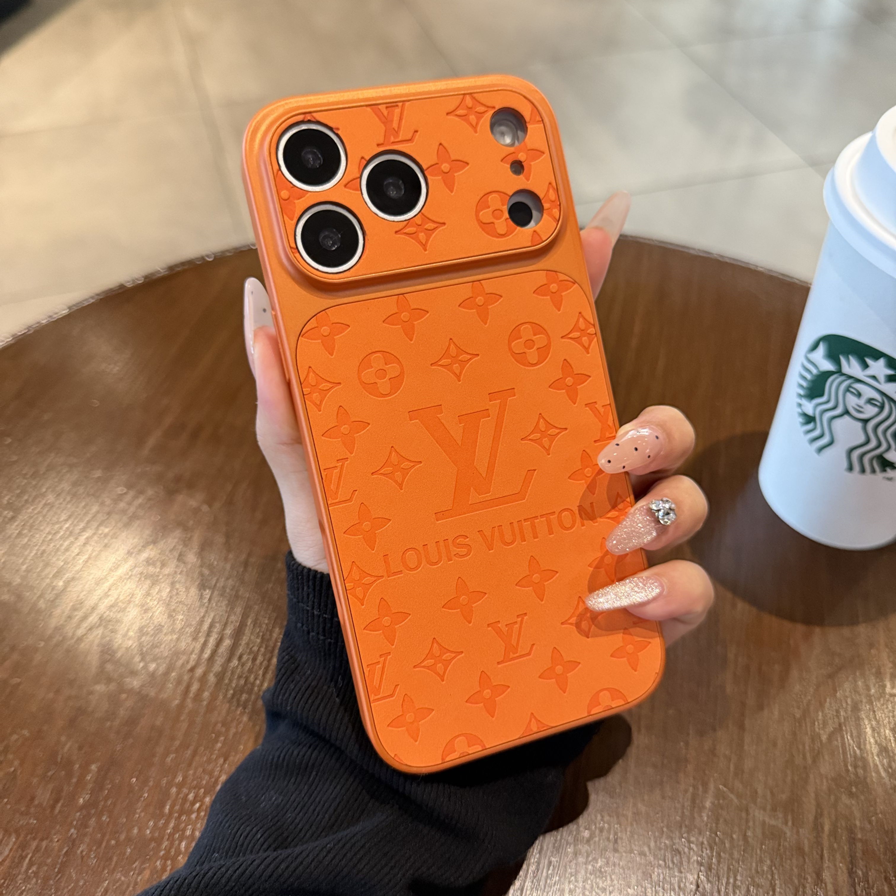 适用16秒变17苹果17promax手机壳橙色新款iPhone15防摔14老花皮纹