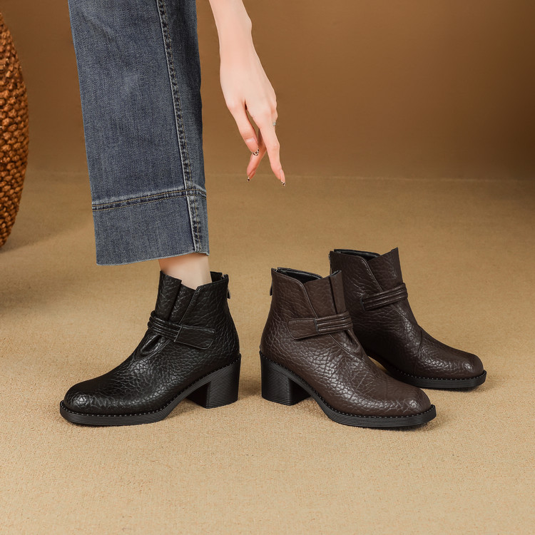 5.5cm 通勤休闲舒适百搭粗跟短靴秋冬英伦风复古简约时尚棕色短靴