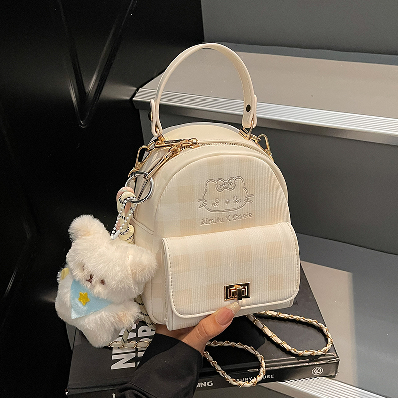 艾米兔女包2026新款日常休闲斜挎包百搭格子可爱通勤洋气双肩包