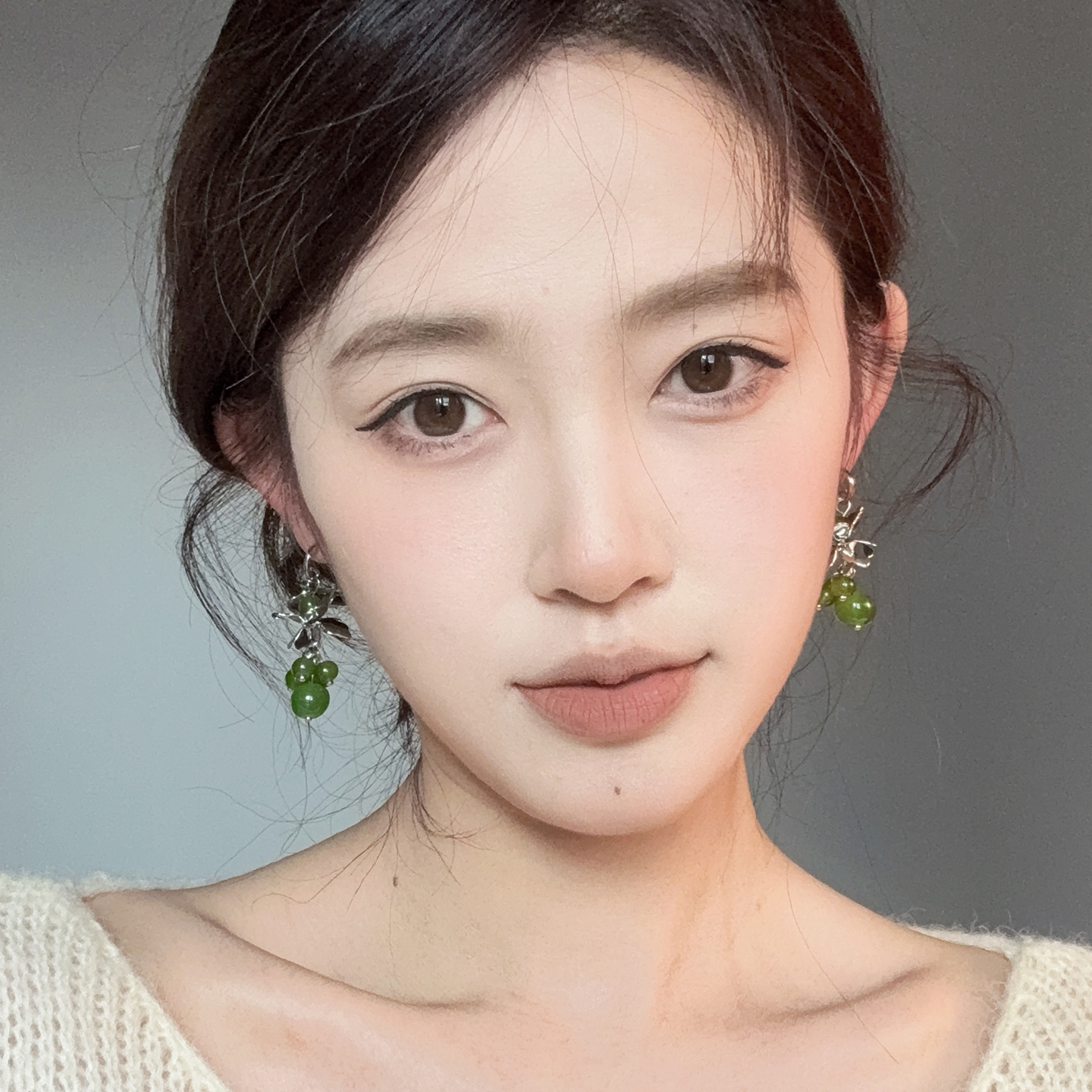 oushipei/欧诗佩 铜合金亚克力耳饰 绿色葡萄串珠耳环长流苏耳坠