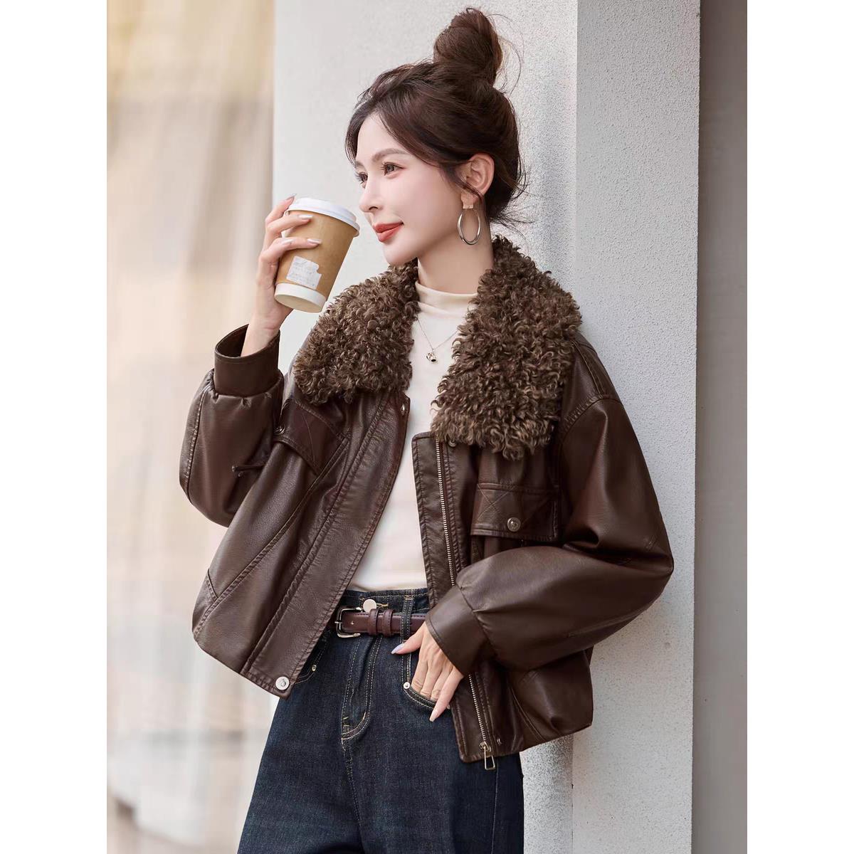 【海宁皮衣】短款毛领加绒皮衣外套女秋冬防风保暖时尚酷飒皮夹克