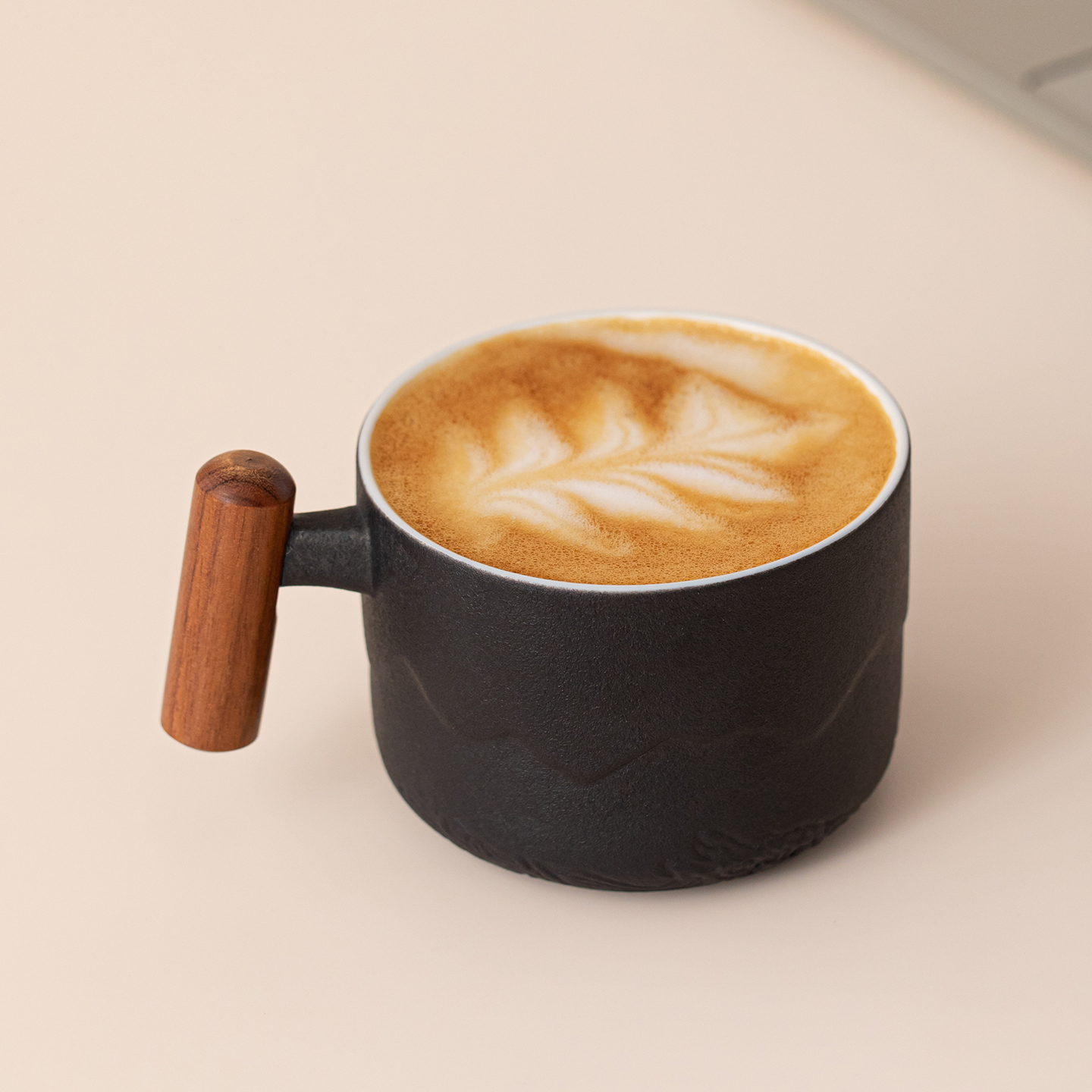 2025年新款木柄陶瓷马克杯高级感精致漂亮的办公室水杯咖啡杯茶杯