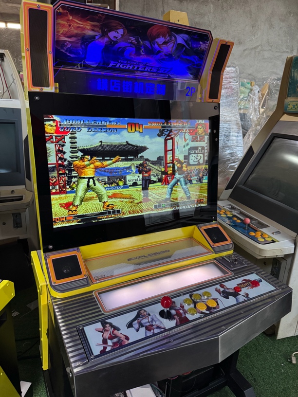 拳皇97对战机，正版卡带、卡座 ，三和摇杆，娱乐场所的益智设备