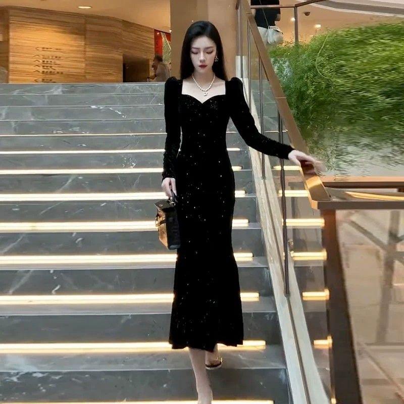 新年战袍赫本风丝绒小黑裙气质修身礼服长裙法式包臀连衣裙女秋冬