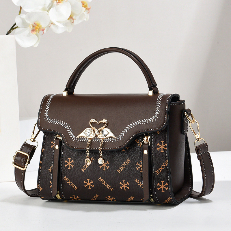 真皮质感包包女2025新款爆款小方包时尚印花手提包百搭单肩斜挎包