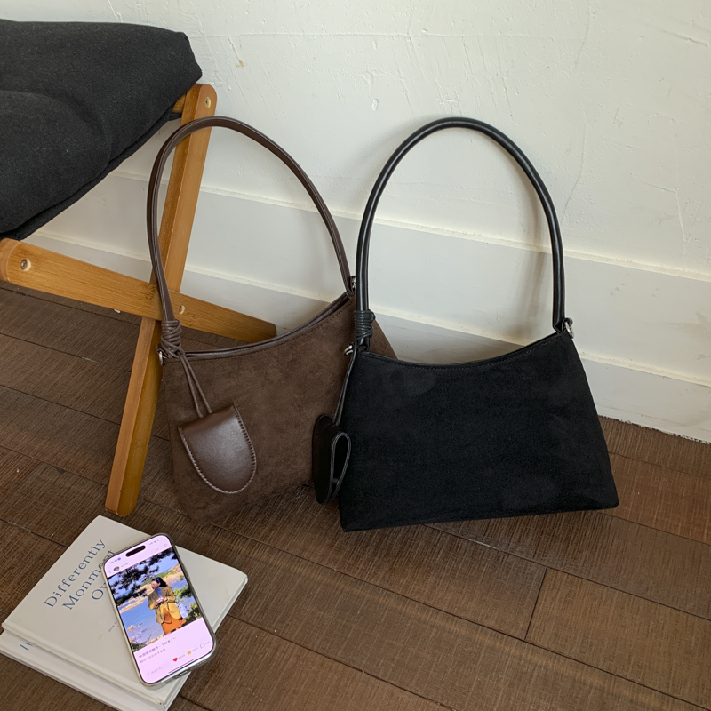 【带眼镜夹】拉链款纯色单肩包秋冬包斜挎包复古风学院风洋气腋下包