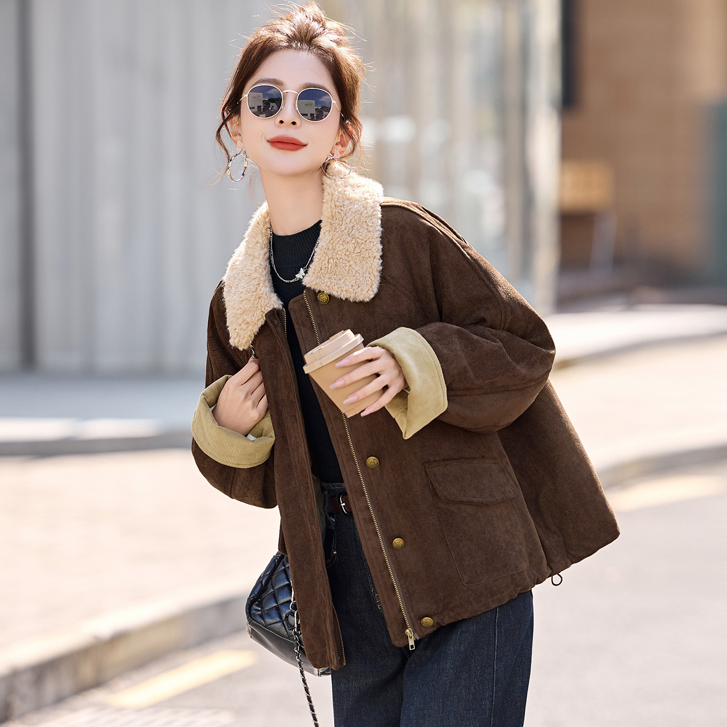 羊羔毛翻领麂皮绒羽绒服女欧洲站2025冬装新款欧货女装加厚外套潮