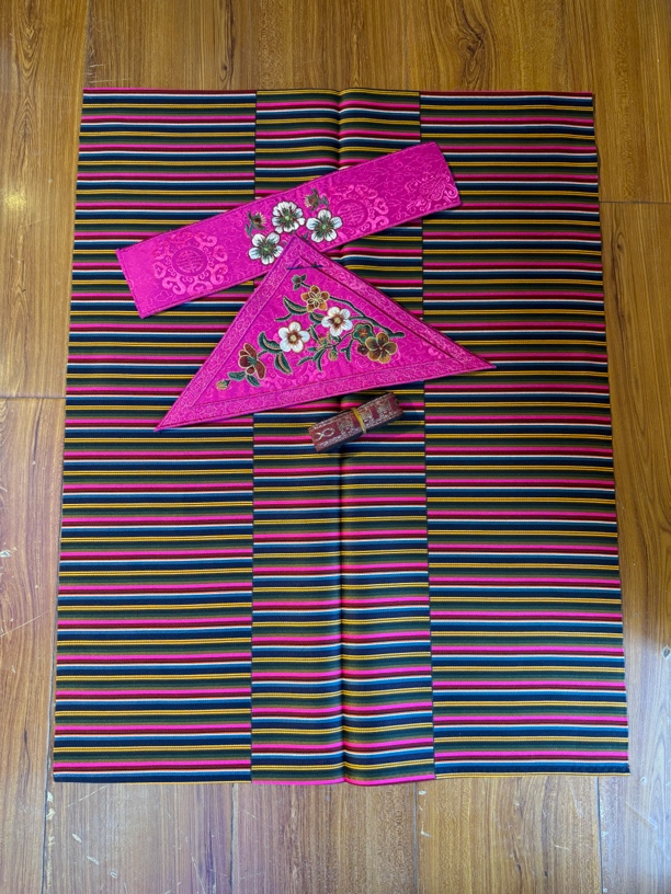 藏装搭大人有三角围裙