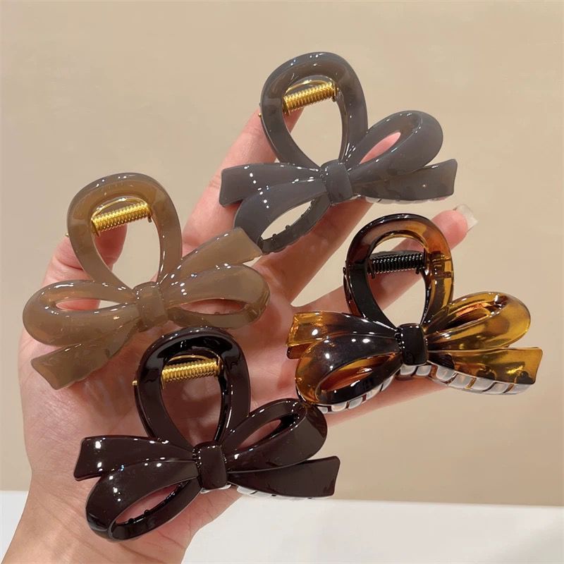 2025春夏新款蝴蝶结中号抓夹巧克力咖灰色韩版简约百搭时尚鲨鱼夹