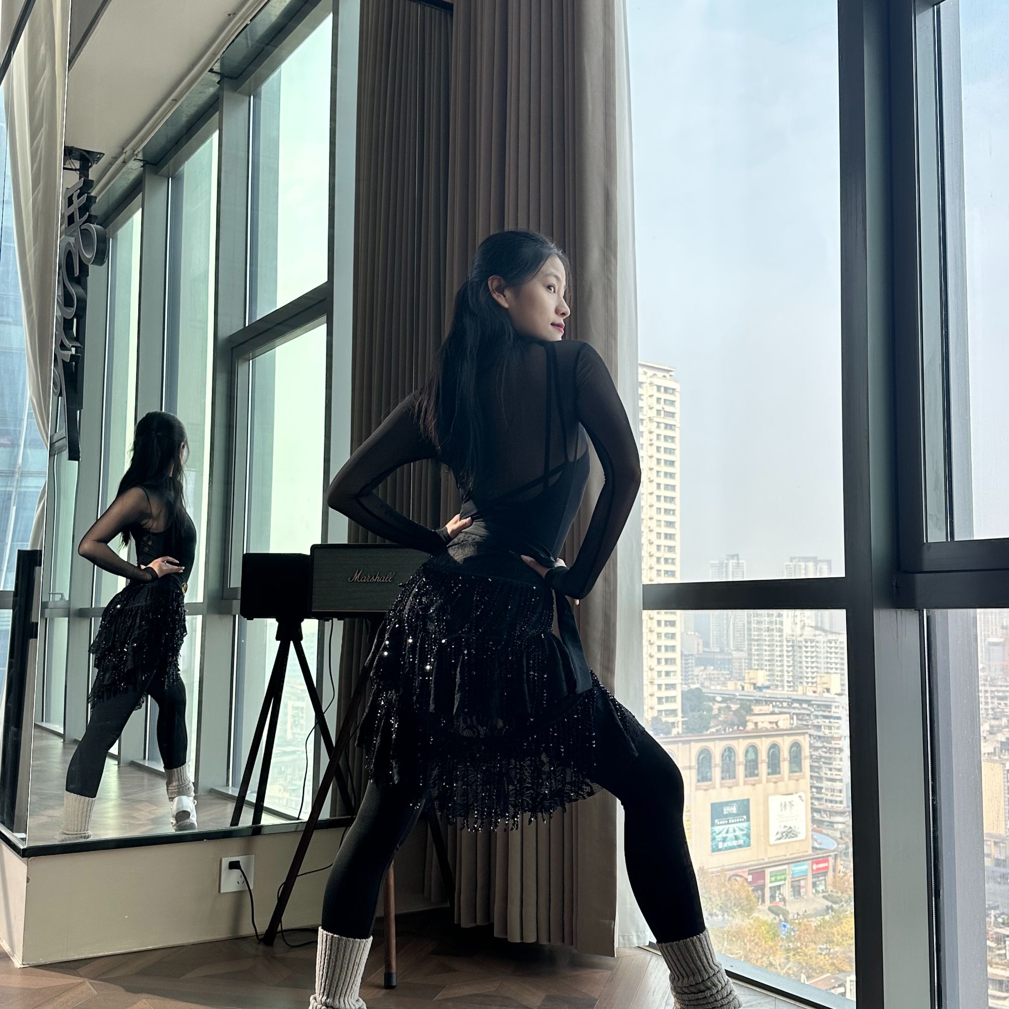 JUNYAO DANCE黑色蕾丝亮片流苏重工女士臀巾拉丁舞休闲舞表演服