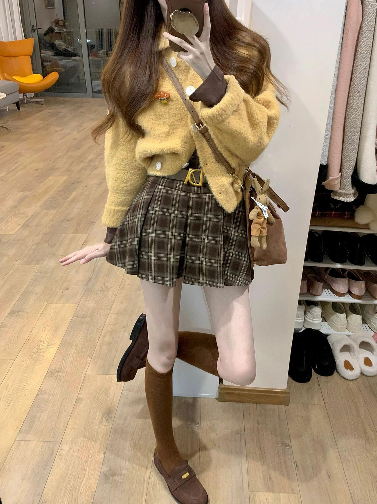 韩系氛围感穿搭套装女秋冬季新款翻领针织衫高腰格纹短裙两件套