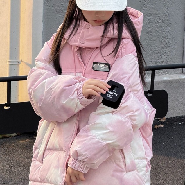 麦咔牛牛2025新款女童冬季羽绒服外套中大童加厚抗寒保暖洋气扎染