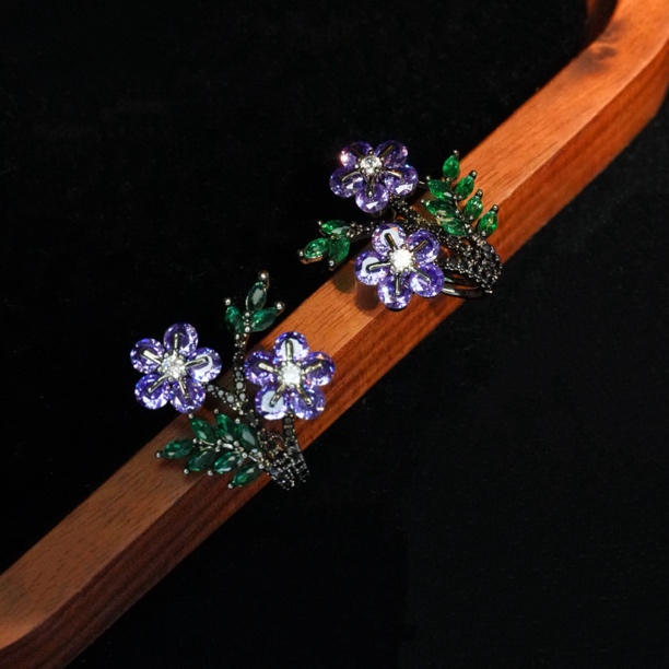 铜合金耳饰 A463法式秋冬女人大牌气质立体优雅女神时尚简约耳环