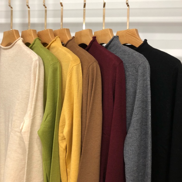 超细美丽诺羊毛卷边半高领精纺羊毛毛衣