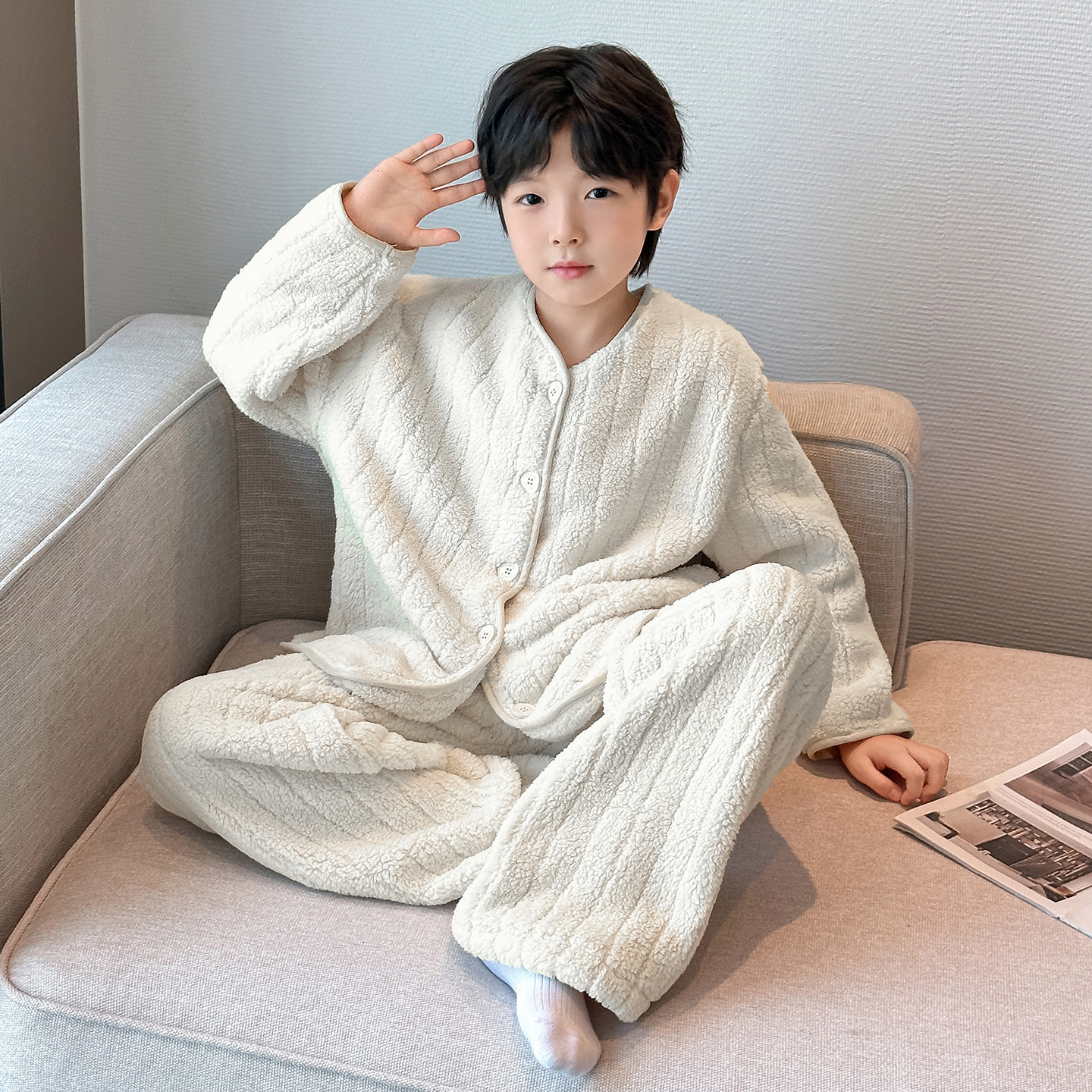 儿童装男童冬季珊瑚绒睡衣2025新款大童秋冬款男孩加绒加厚家居服