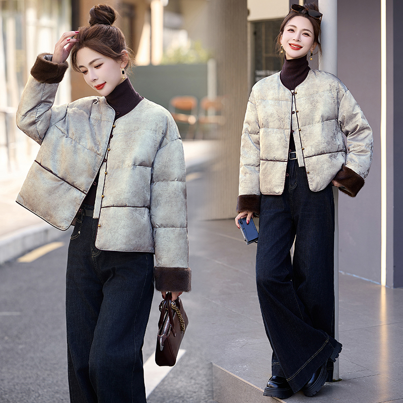 新中式国风羽绒服女款2025新款小个子爆款气质保暖白鸭绒冬季外套