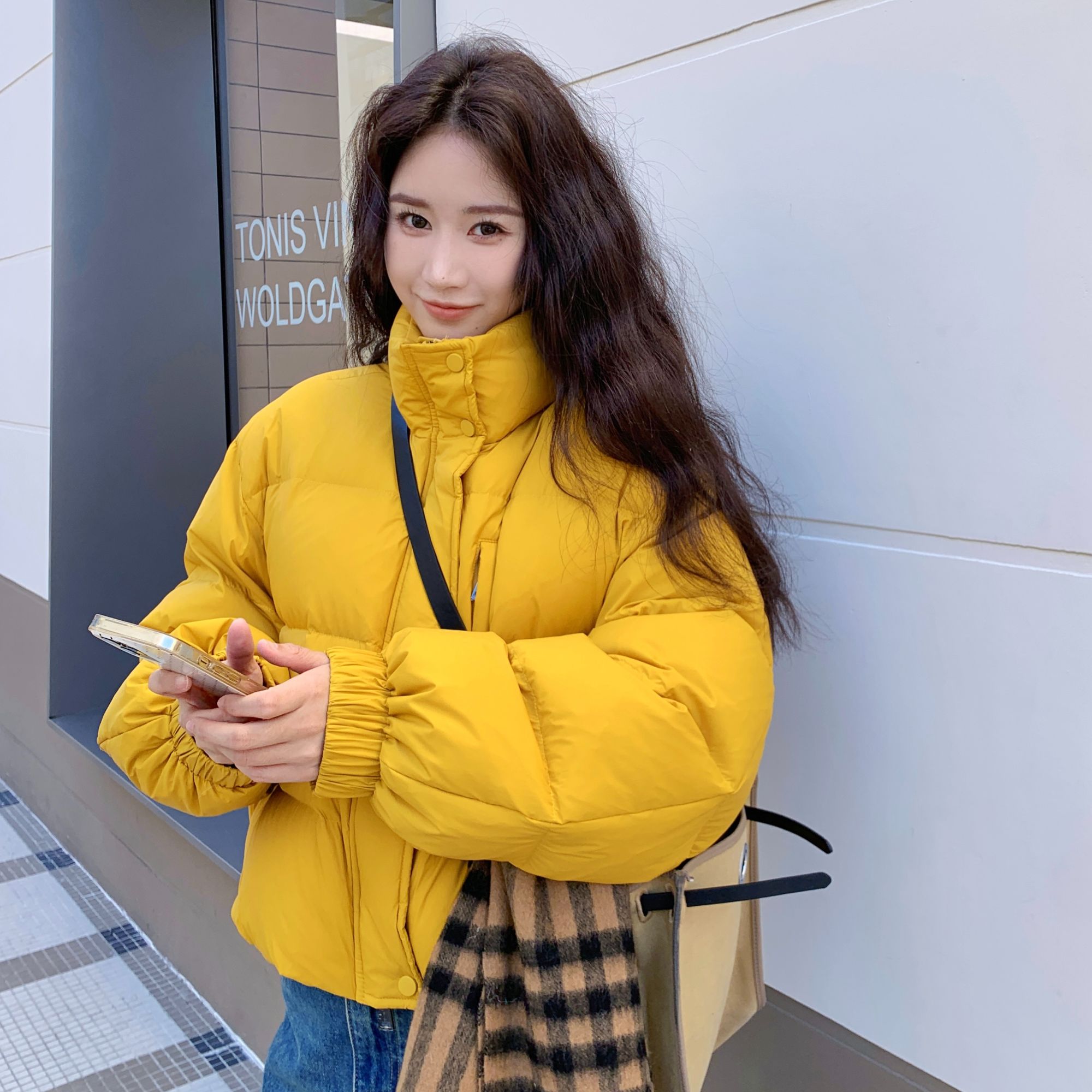 暖黄色短款白鸭绒羽绒服女2025冬季新款立领保暖加厚小个子外套