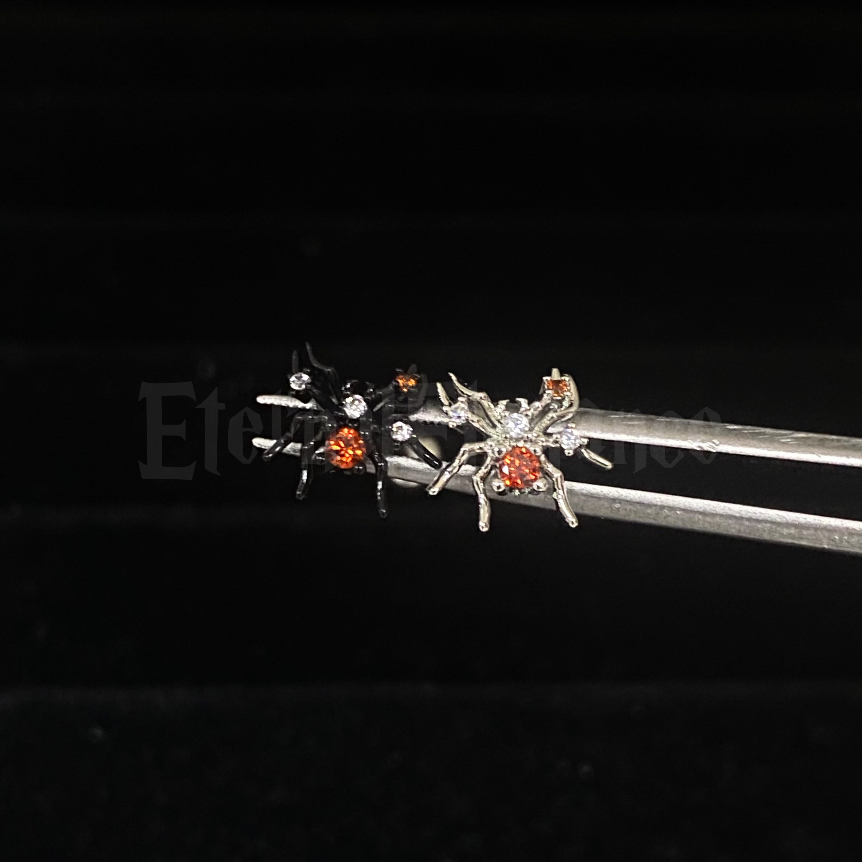 钛钢耳饰 Eternal暗黑系血红蜘蛛舌钉唇钉耳骨钉外螺旋钛钢穿刺