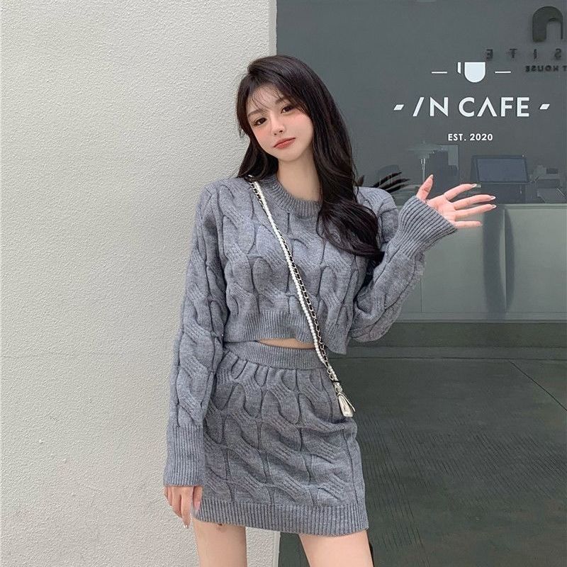 慵懒风修身显瘦麻花针织毛衣冬季新款洋气高腰短裙时尚两件套
