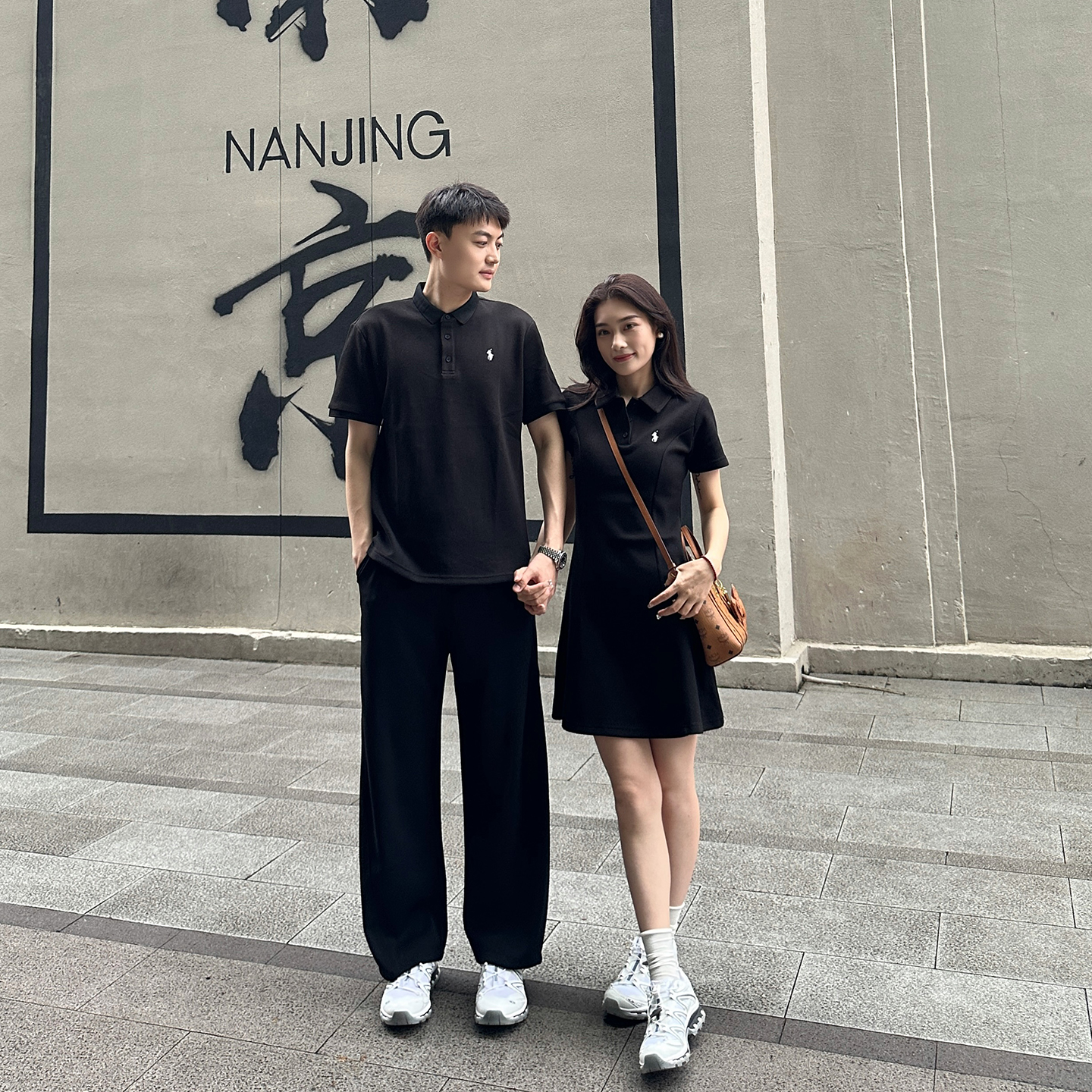 情侣装夏季小马刺绣通勤黑色连衣裙潮牌小众设计感POLO衫一裙一衣