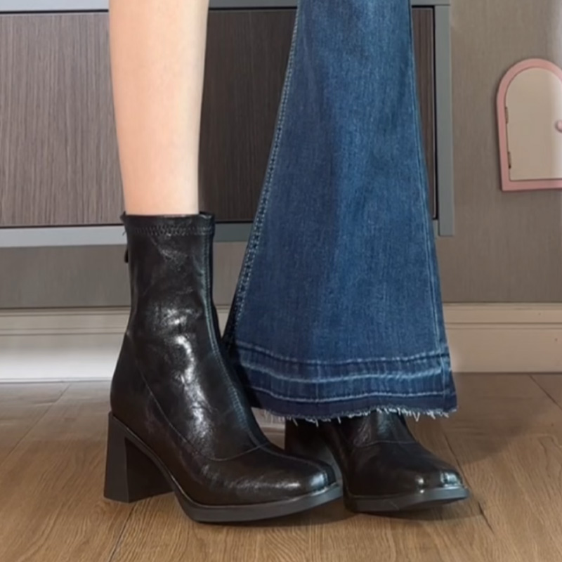 静音底高跟短靴女秋冬黑色弹力瘦瘦靴复古马丁靴软底不累脚粗跟靴