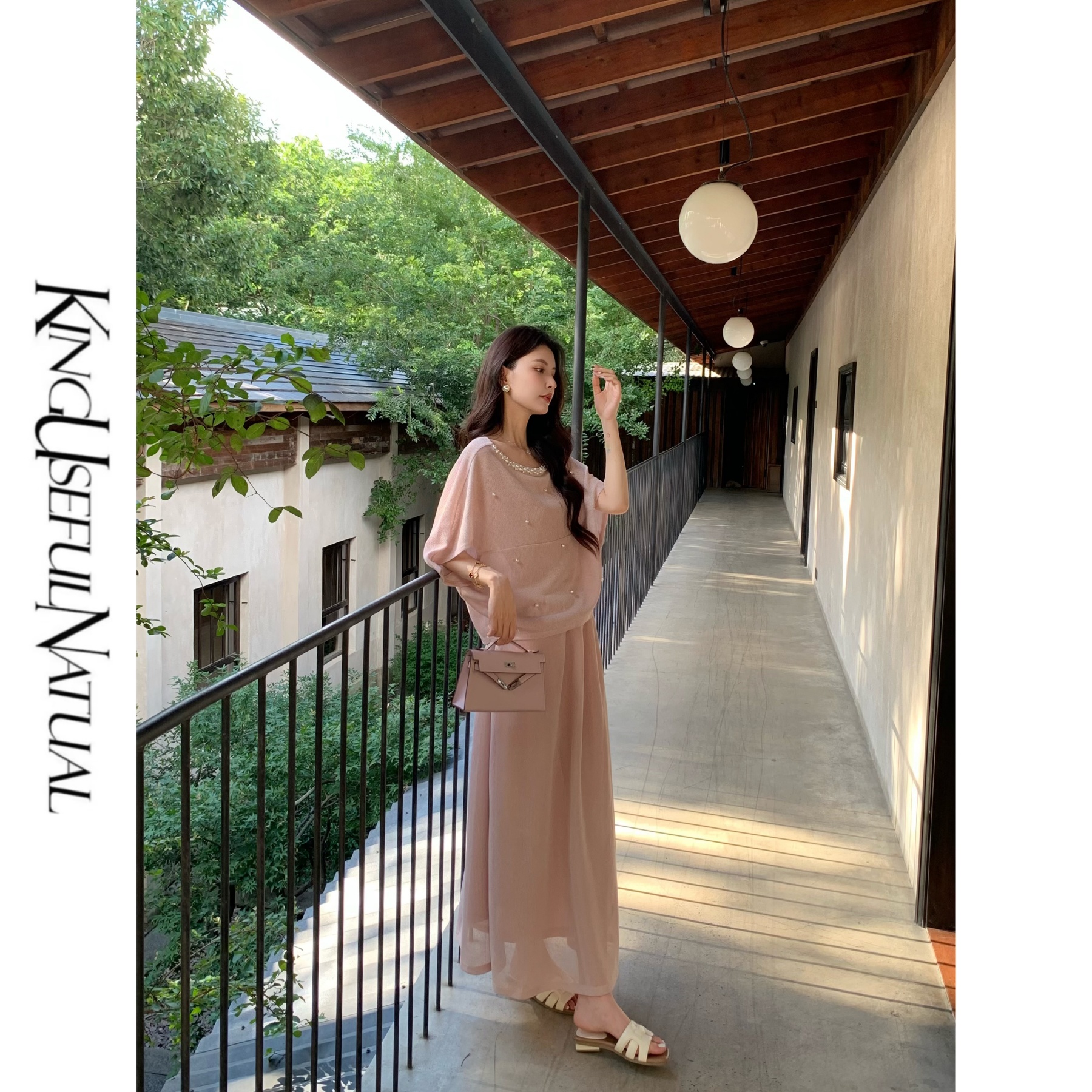 KUN【浮香纱幔】视觉魔术 显瘦透气针织手工珍珠织带立裁蝙蝠袖套装