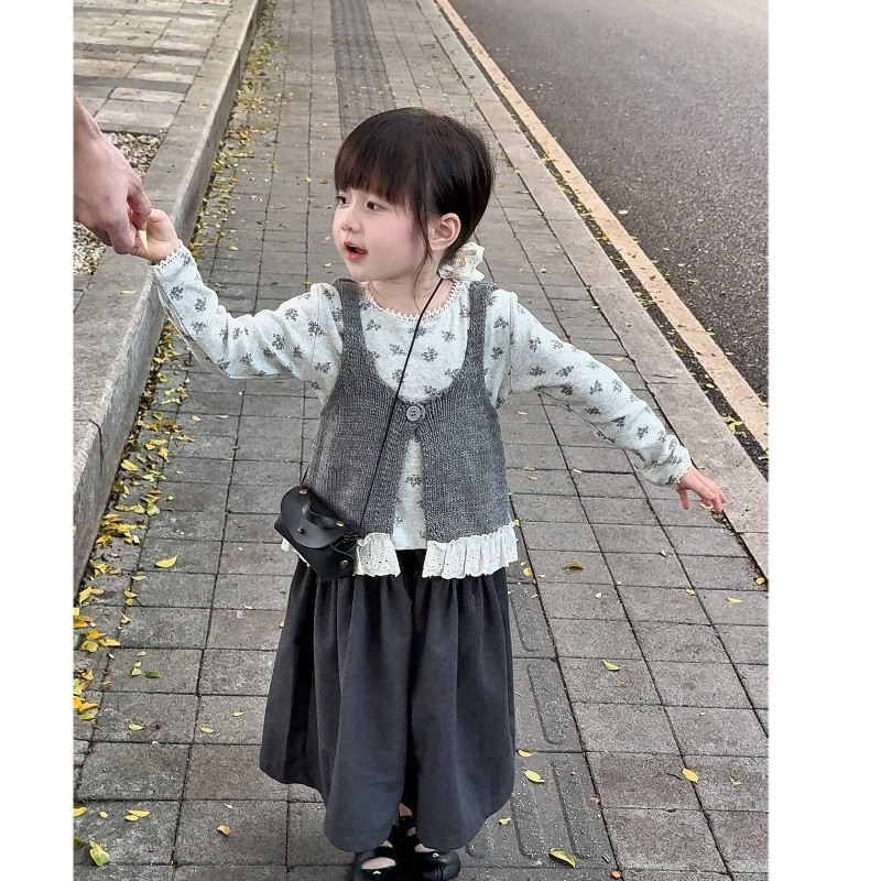 女童秋季套装2025新款宝宝洋气针织吊带衫碎花打底衫儿童阔腿裤潮