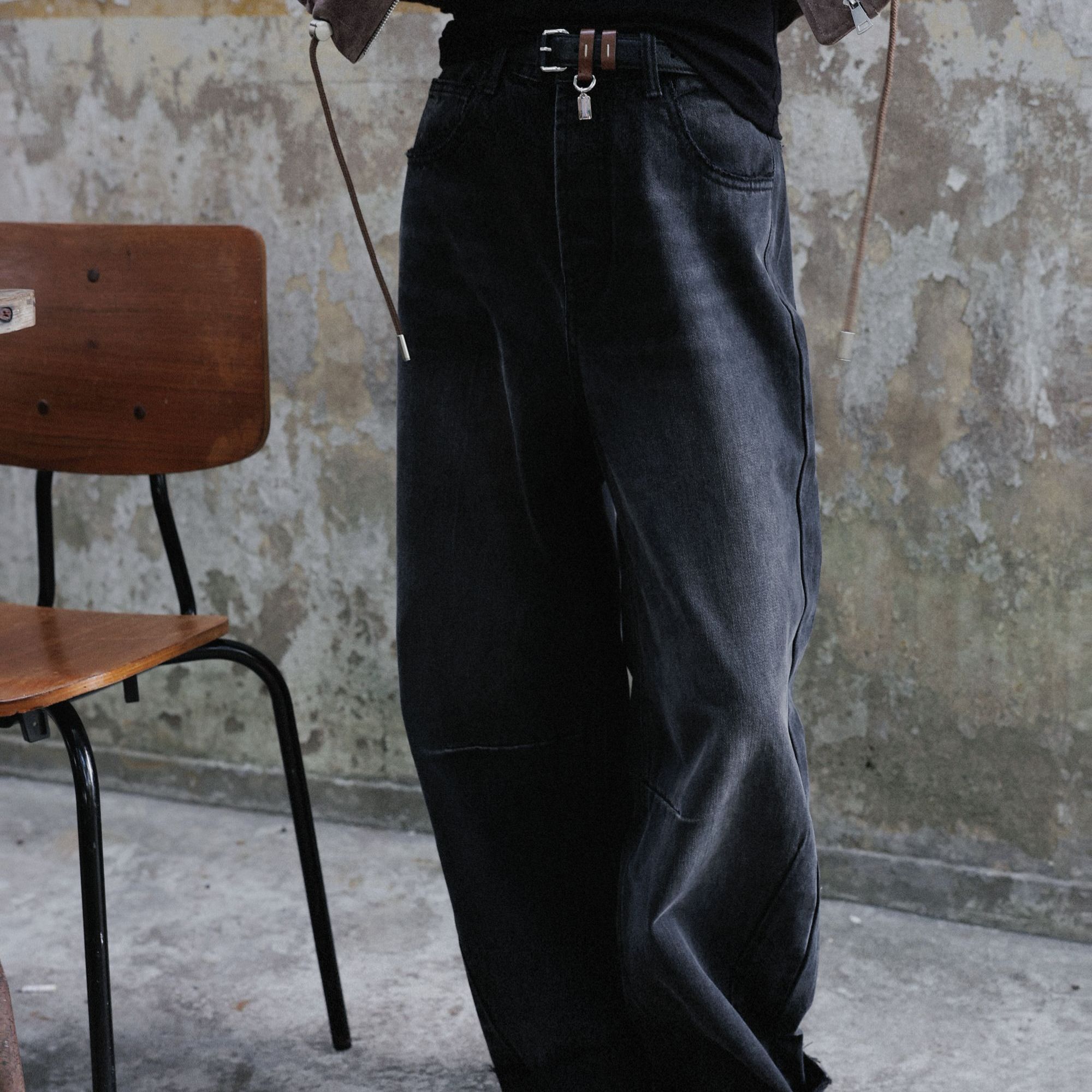 TT设计师【英姿飒爽】复古风高级感时尚水洗做旧磨破牛仔裤TT191217