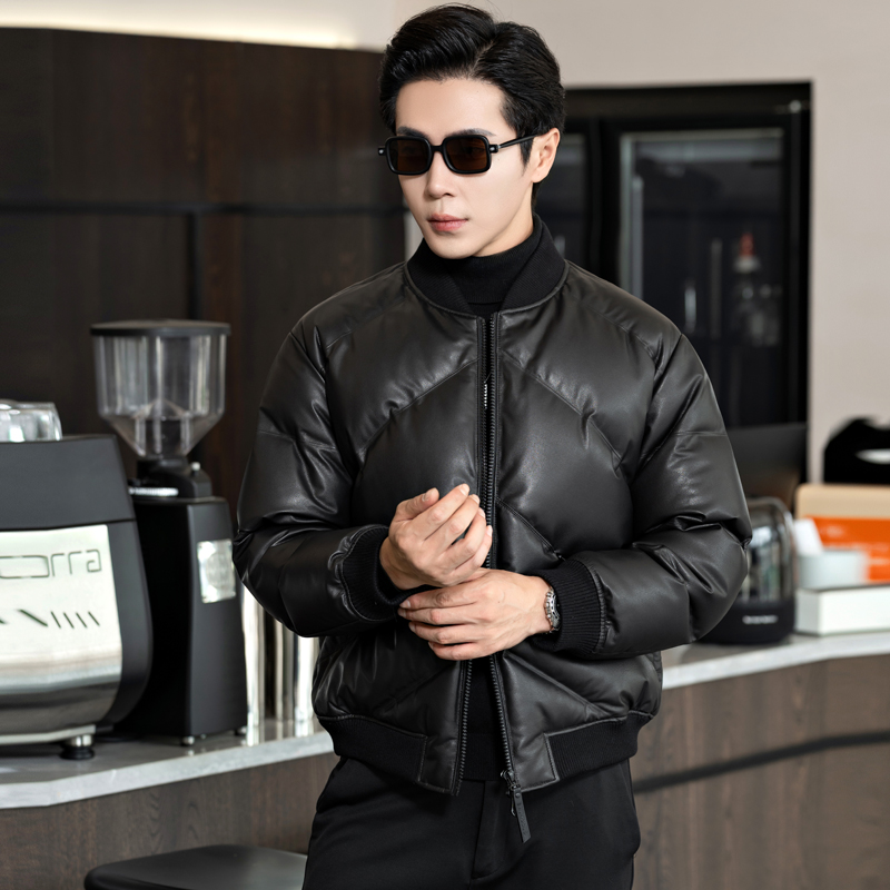 皮衣男款爆款2025新棒球服真皮小牛皮宽松羽绒面包服皮夹克外套潮