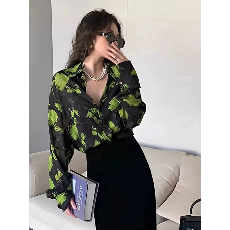 K/大妞2025法式复古宽松黑色碎花衬衫女春夏港风气质上衣小众别致