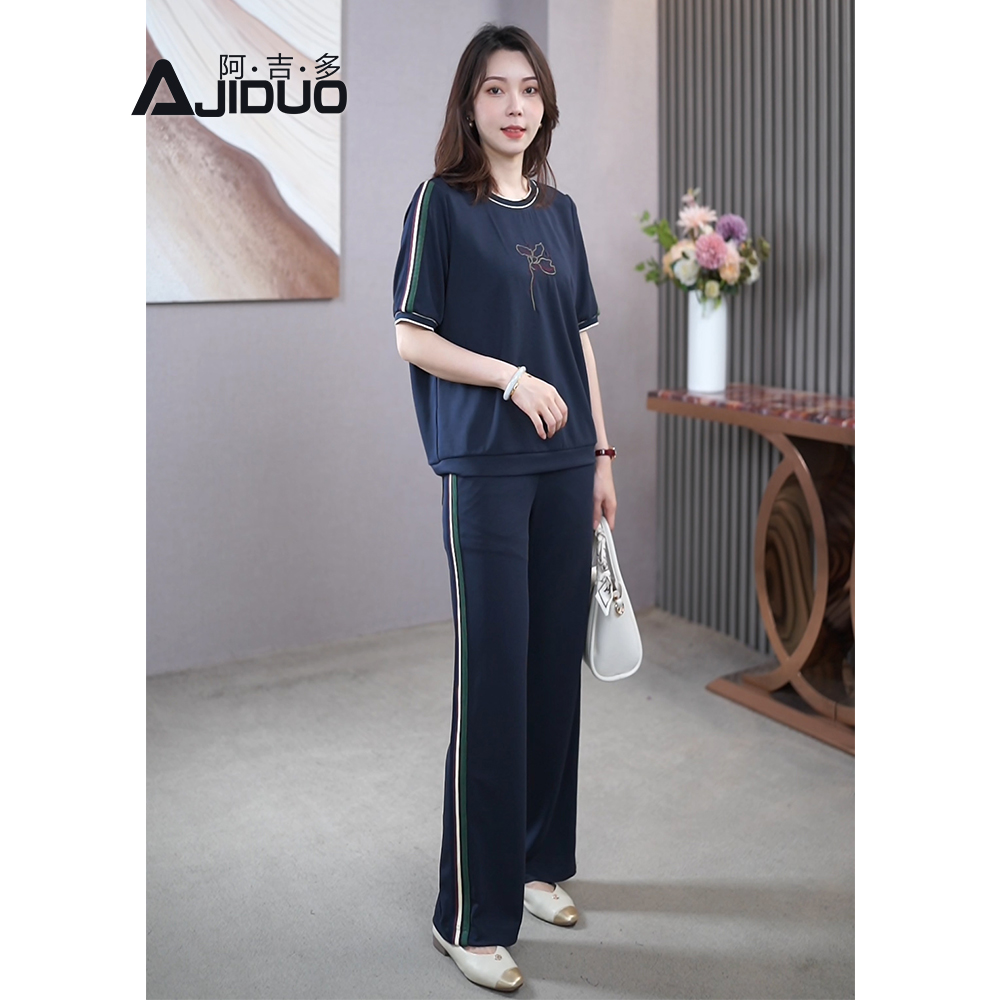 大码女装胖mm时髦套装新款休闲显瘦洋气减龄短袖上衣直筒裤两件套