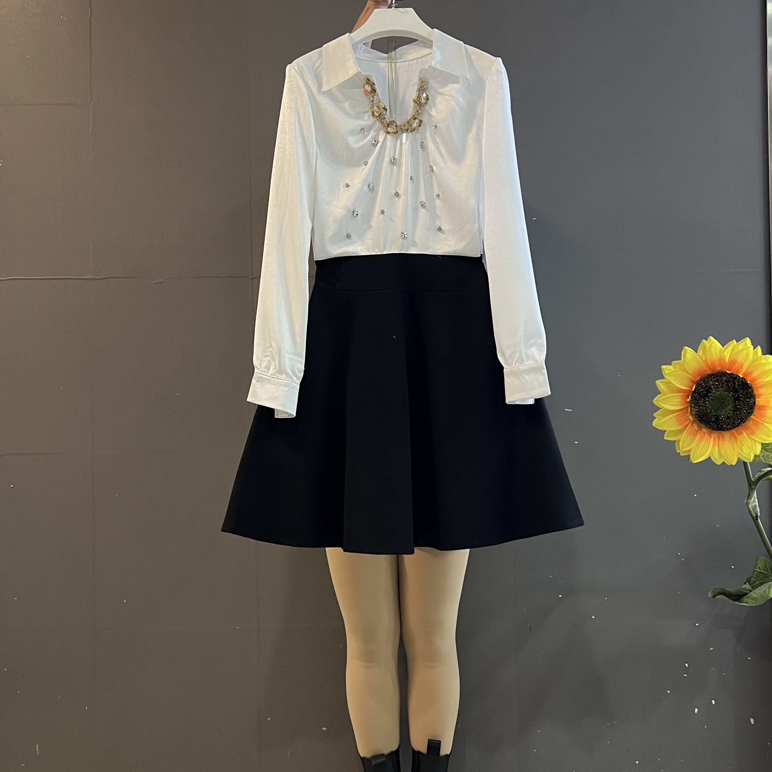 新款时尚重工水滴钻衬衫领拼接优雅显瘦气质连衣裙