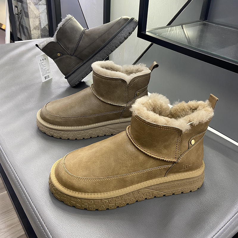 冬季2025男款牛皮雪地靴保暖套筒羊毛内里简约东北厚底大棉鞋短靴