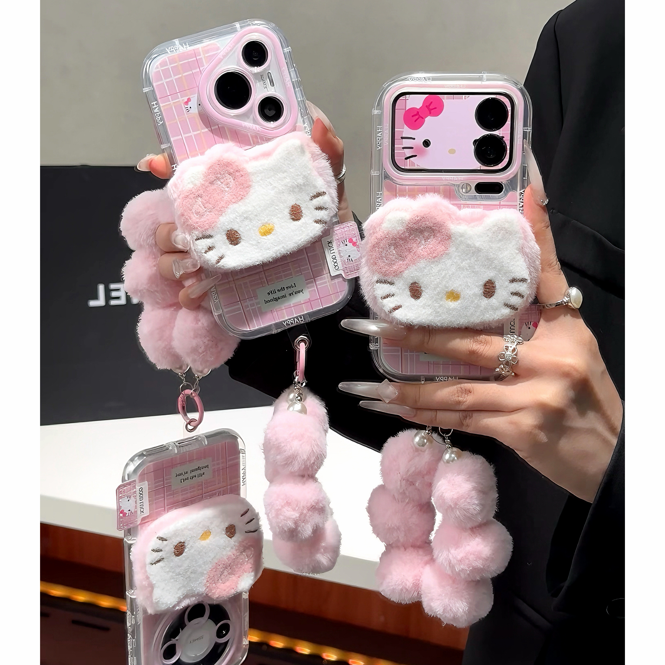 雅天立粉条纹毛绒KT猫适用苹果17手机壳16挂绳华为vivo小米15oppo