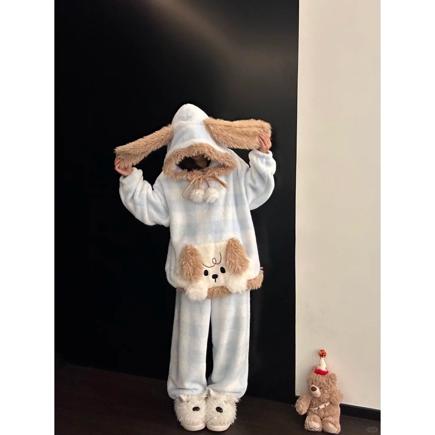 卡通毛绒小狗耳朵连帽珊瑚绒睡衣女秋冬新款保暖家居服套装可外穿