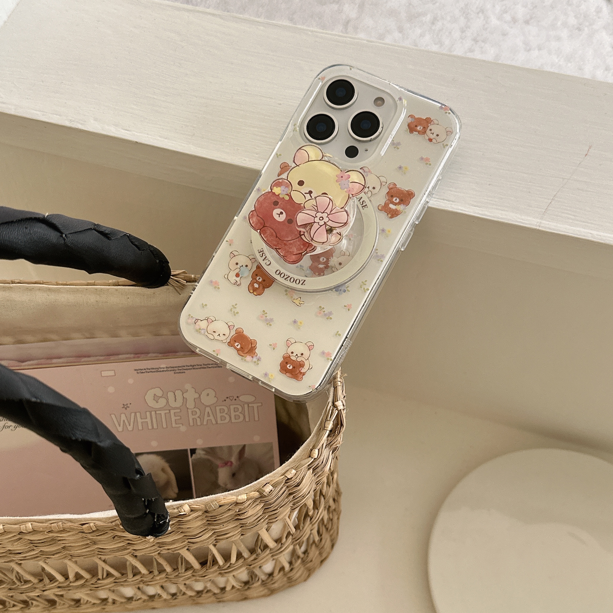 可爱碎花轻松熊磁吸支架适用iphone16Promax苹果15手机壳14双层13