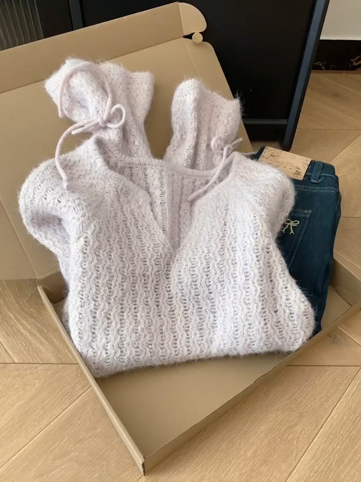 2025小香风V领套头针织衫毛衣女韩版修身显瘦气质喇叭袖百搭上衣