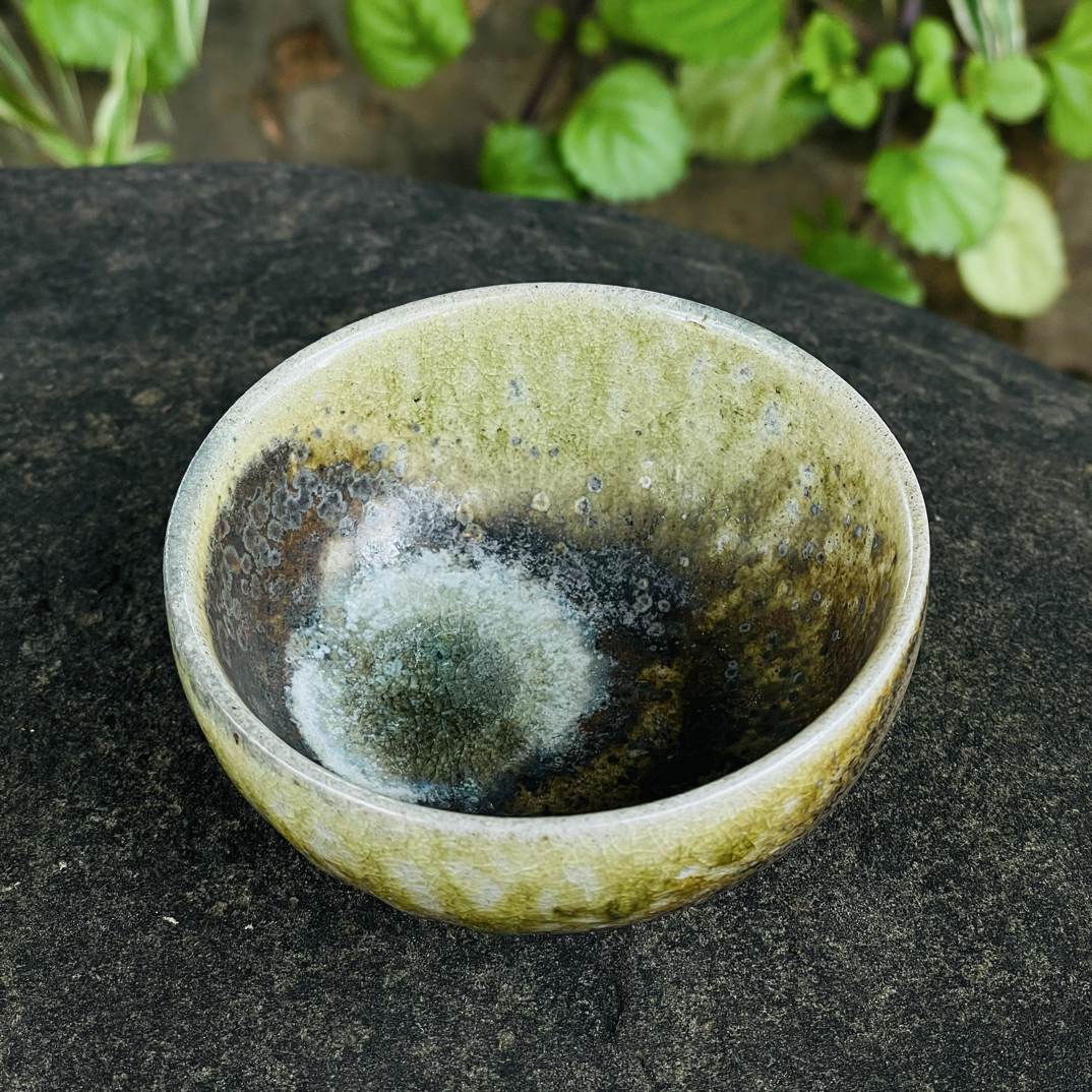 舒氏陶艺柴烧窑汗带铁锈花挂翠片杯100cc