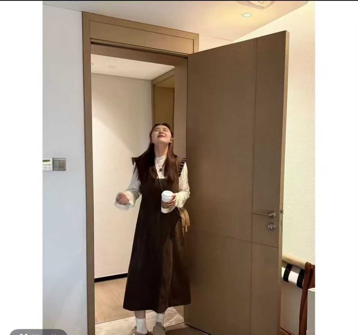 胖mm韩系ins大码女装休闲风减龄法式气质百搭T恤背带连衣裙两件套