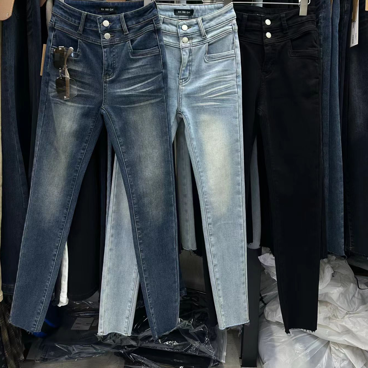 爆款加绒牛仔裤女秋冬季高腰显瘦修身蓝色时尚休闲