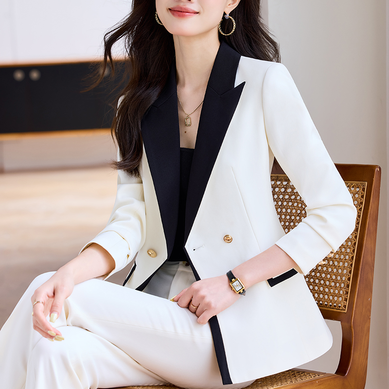 白色西装外套女2025秋季新款高级感时尚气质女神范主持人职业套装