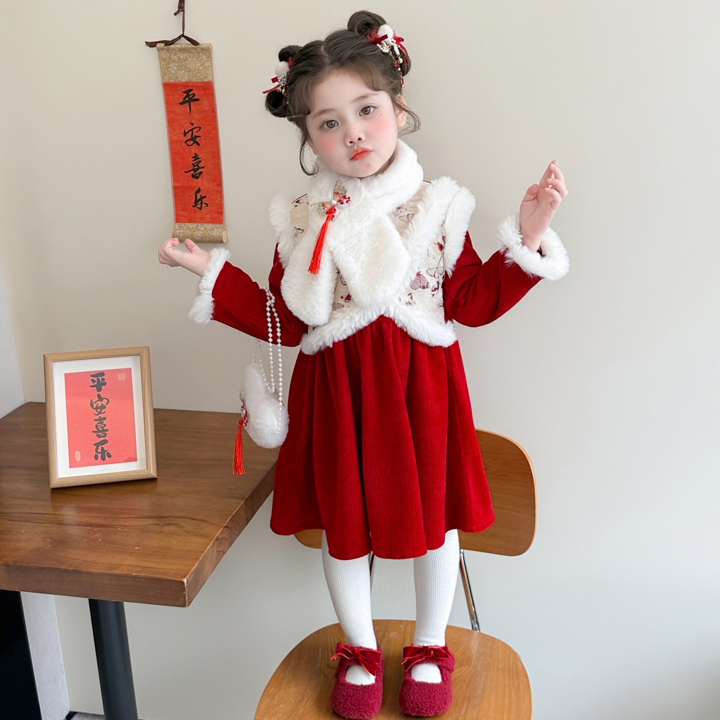 女童连衣裙秋冬2025新款小女孩中国风洋气新年装儿童红色加绒裙子